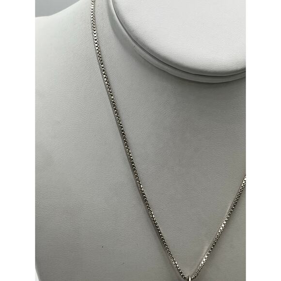 James Avery Sterling Silver 2024 Heart Charm Box Link Sterling Chain Necklace - Picture 9 of 11